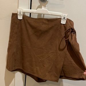 Abercrombie & Fitch brown skort. never worn